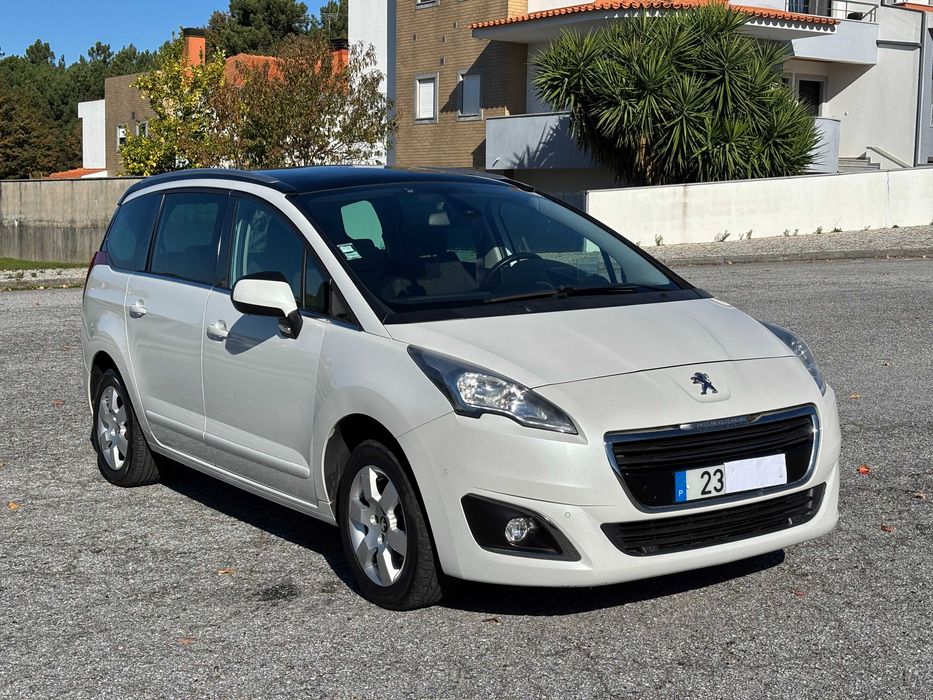 Peugeot 5008 Allure 1.6 full Extras 7 lug Nacional 65700km