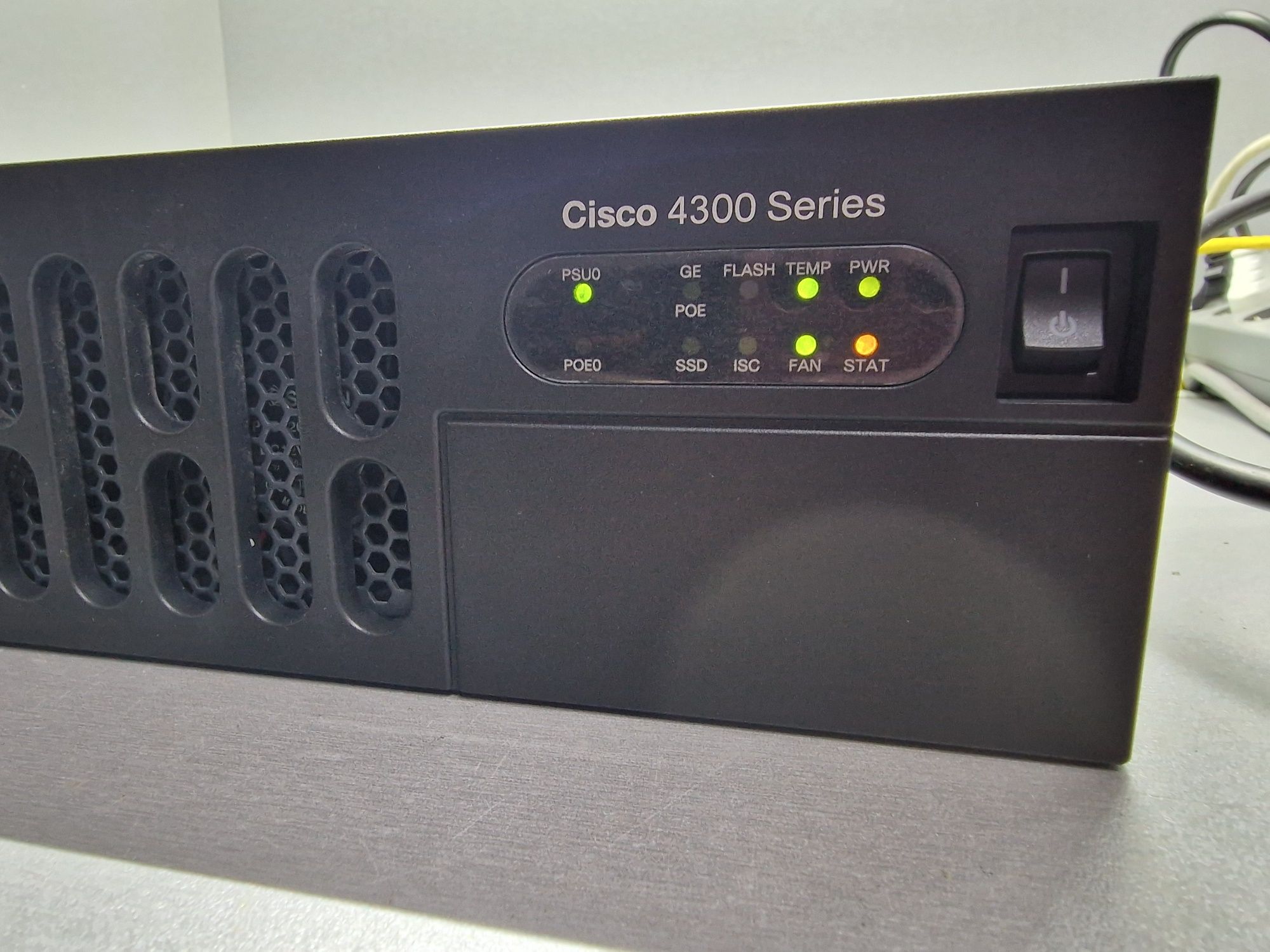 Маршрутизатор Cisco ISR4351