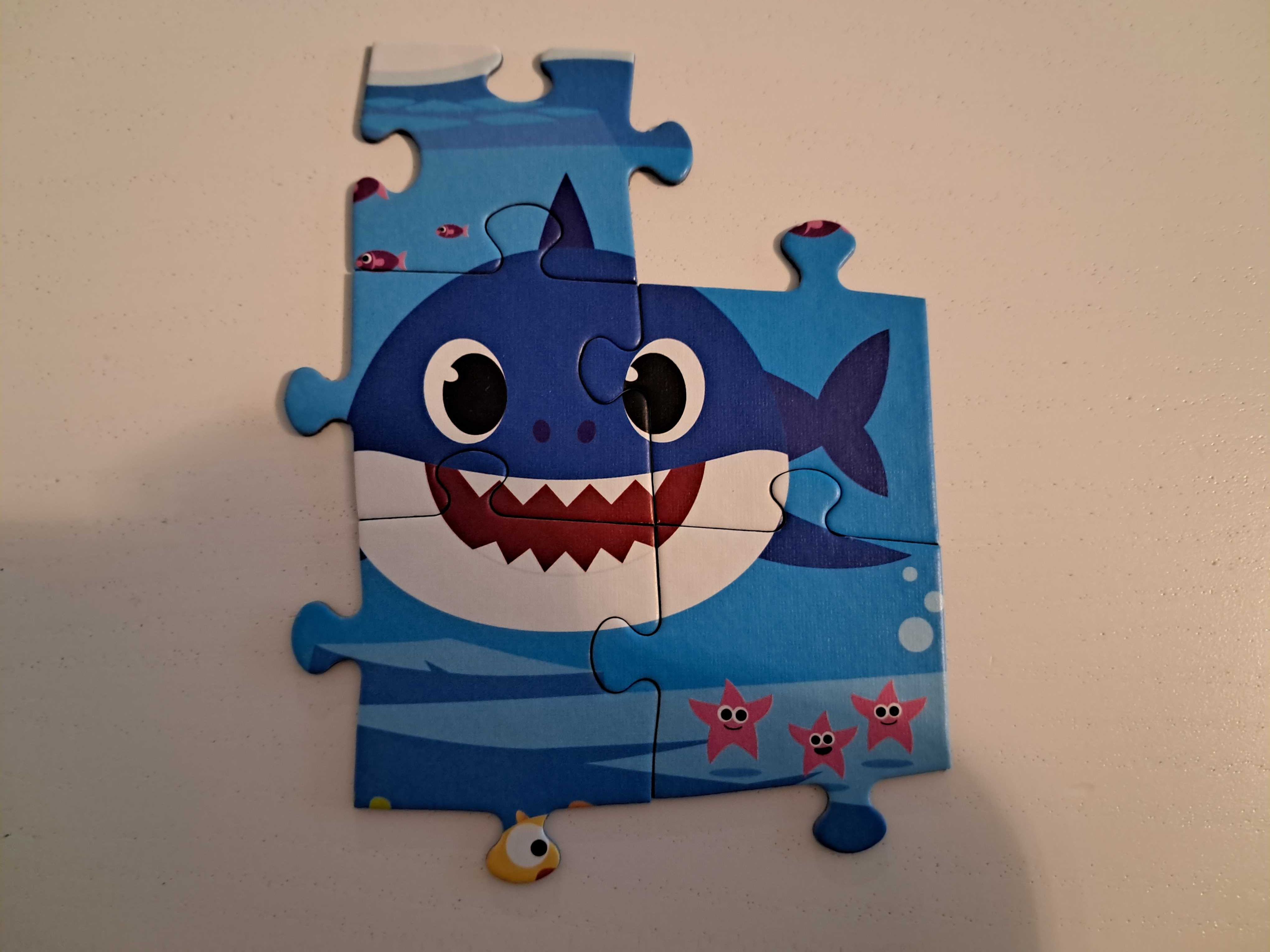 TREFL puzzle Baby Shark Podwodny świat rekinów 30 el.