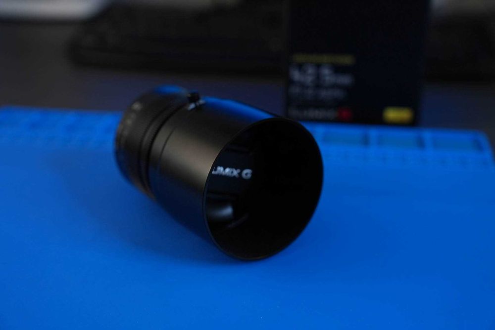 Об'єктив Panasonic Lumix Leica DG Nocticron 42.5mm, f1.2.