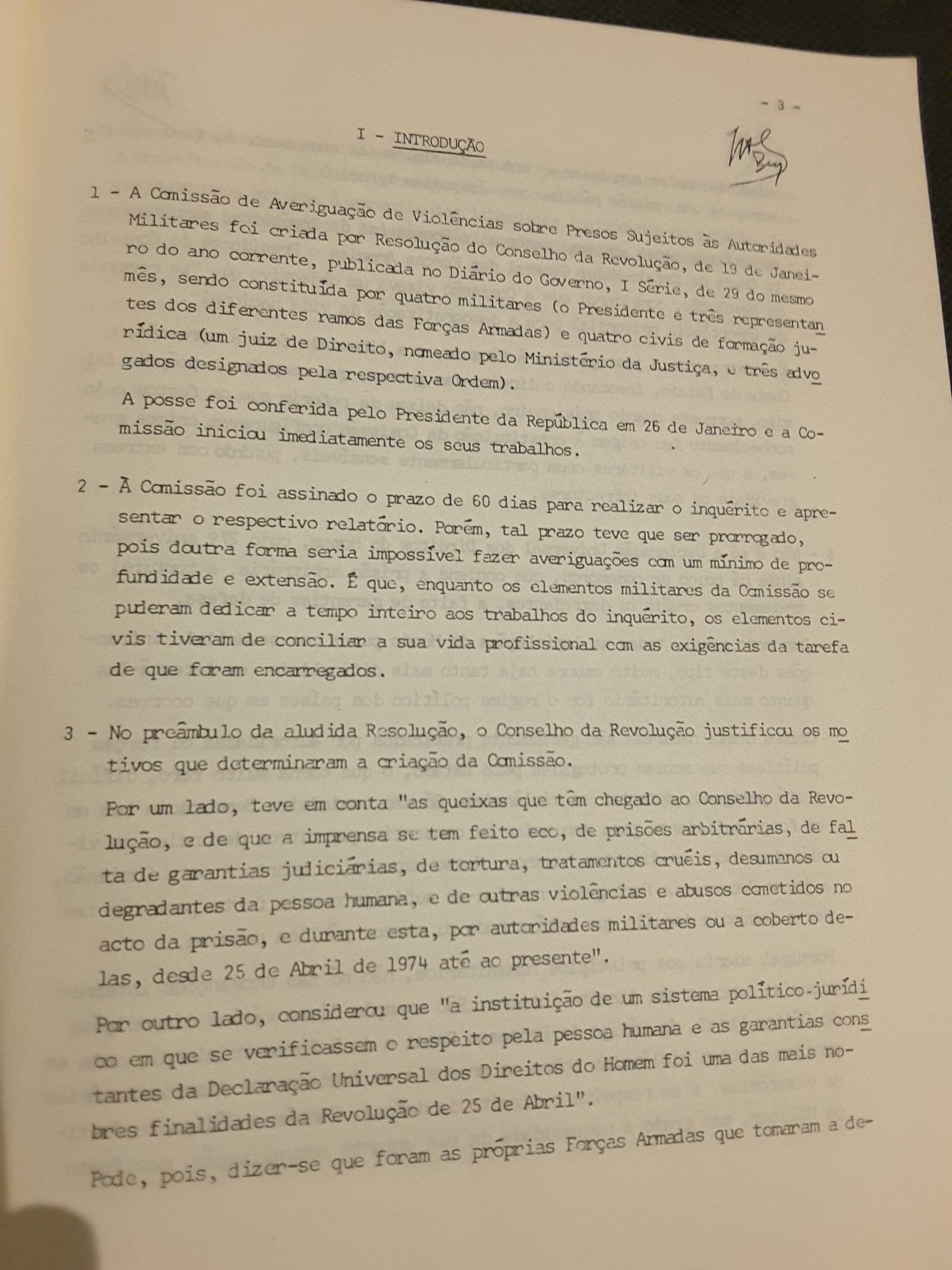 Adriano Moreira: Ensaios / Relatório da Comissão de Averiguação (PREC)