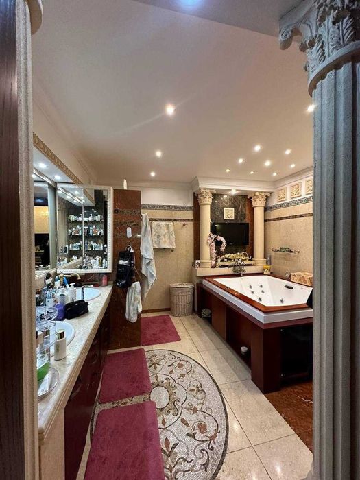 Продается особняк в  коттеджном поселке Совиньон