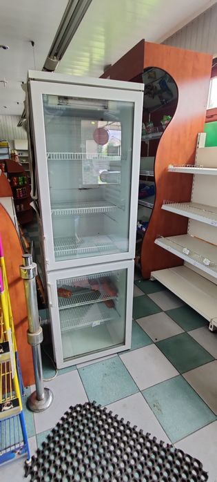 Wyposażenie sklepu lady chłodnicze regały krajalnice waga klimatyzacja