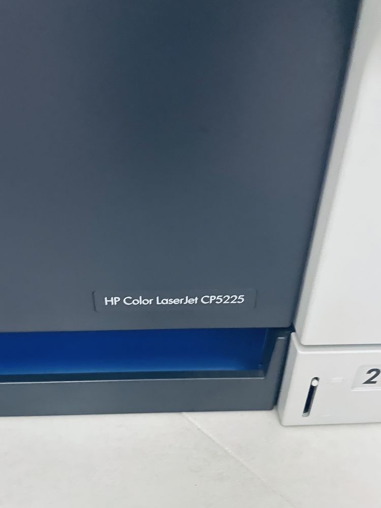 Profesjonalna Drukarka HP Color LaserJet CP5225 promocja !!!