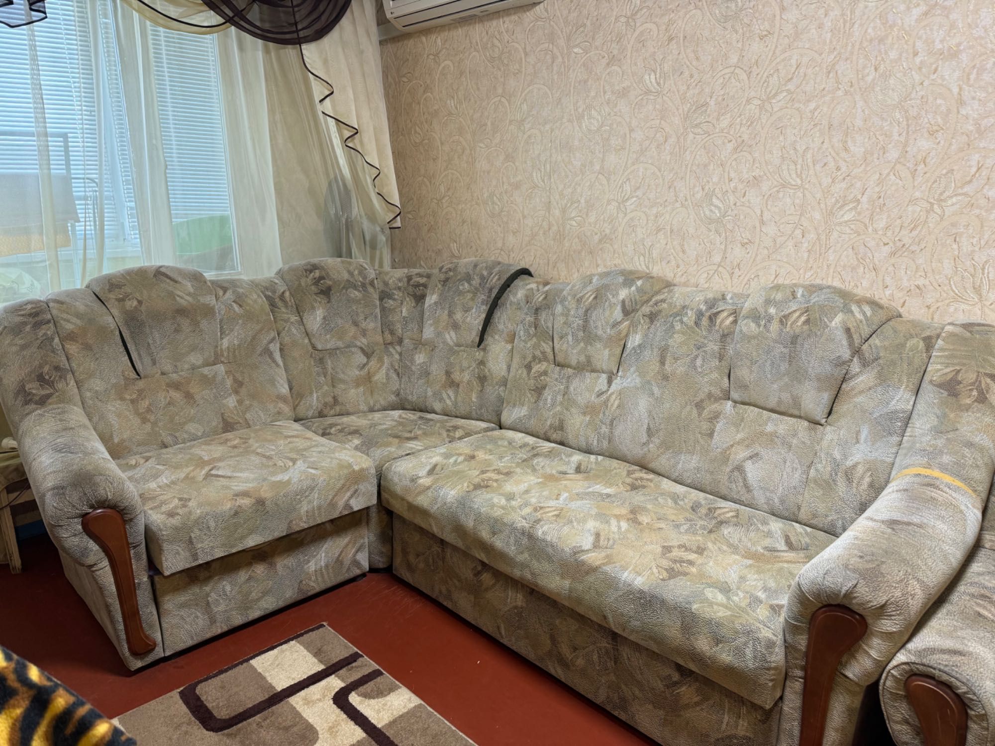Диван угловой с креслом