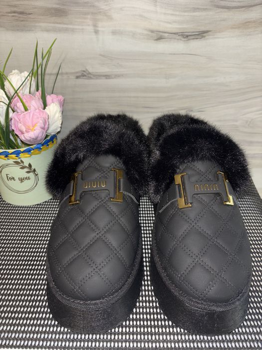 Продам шикарные короткие угги , в стиле miu miu , 37 размер