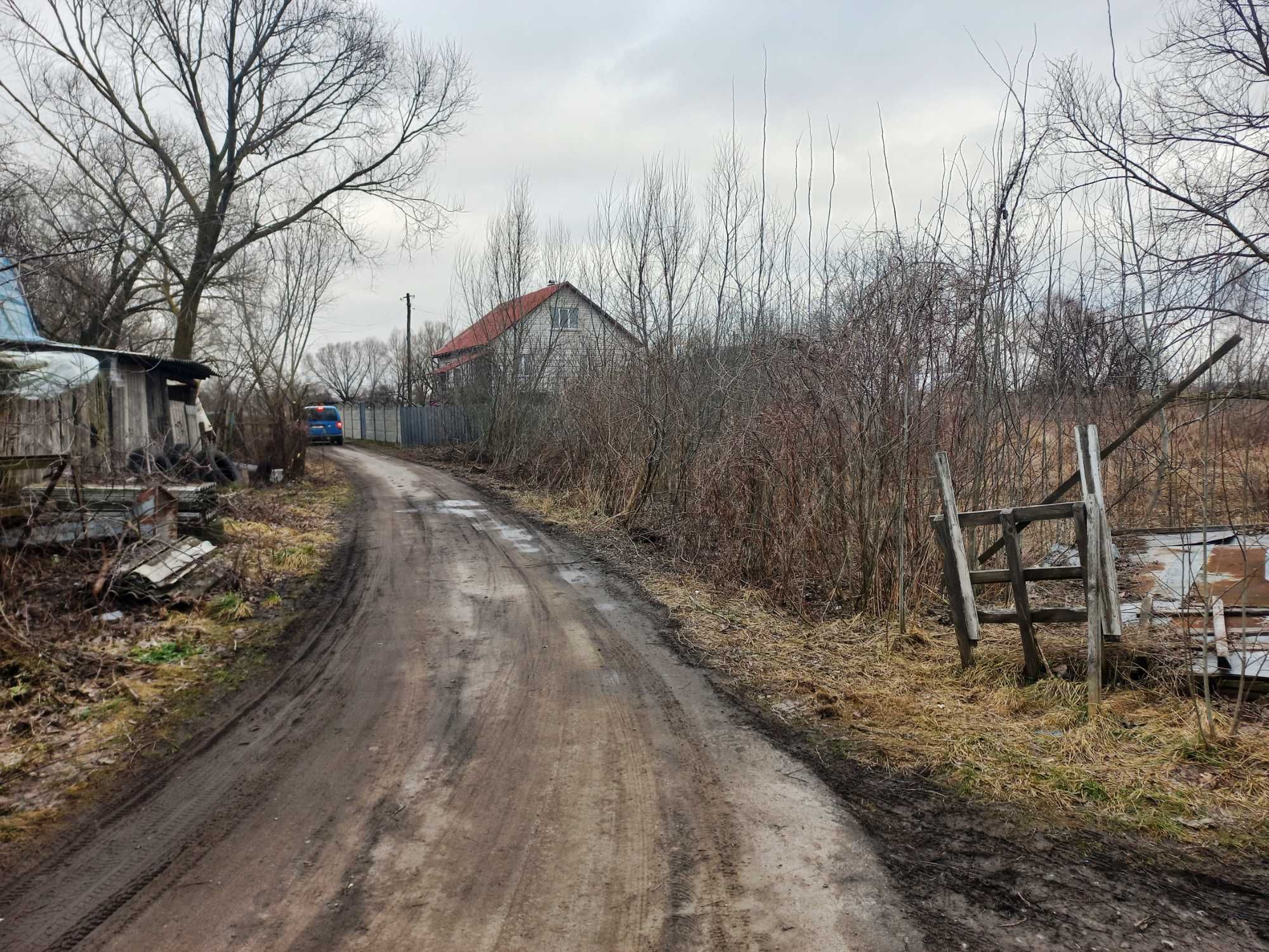 Дударків, 25 соток з великим фасадом та комунікаціями, асфальт