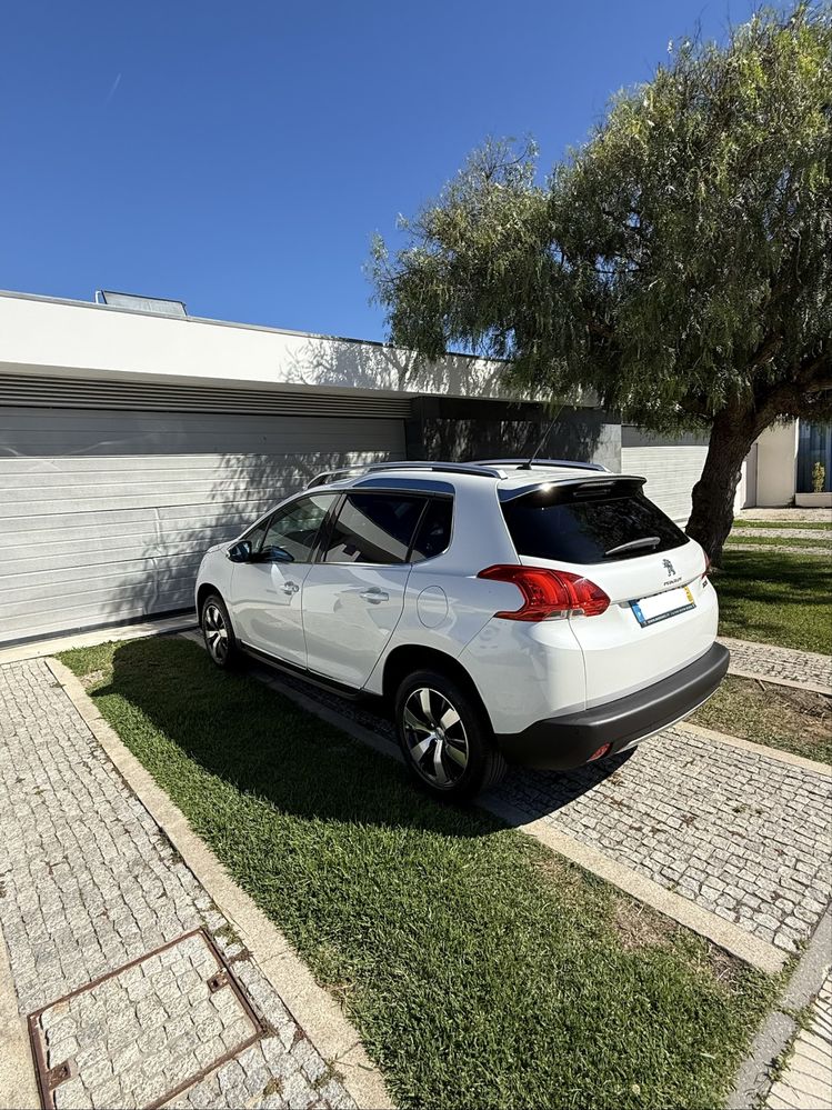 PEUGEOT 2008 - Versão ALLURE
