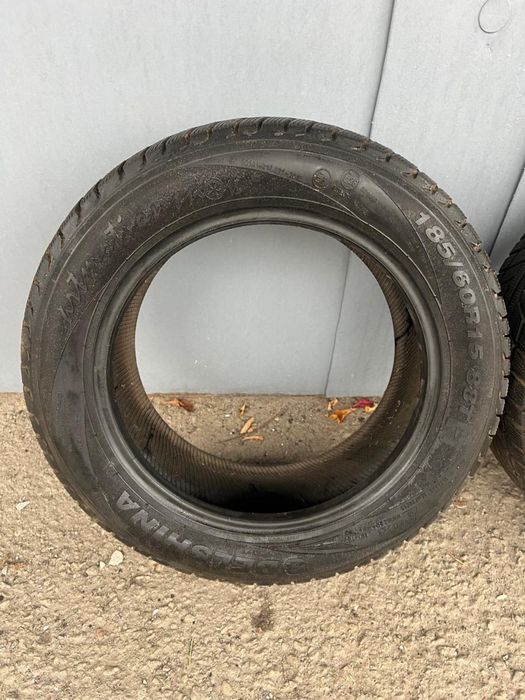 Продам пару зимних колес 185/60/15