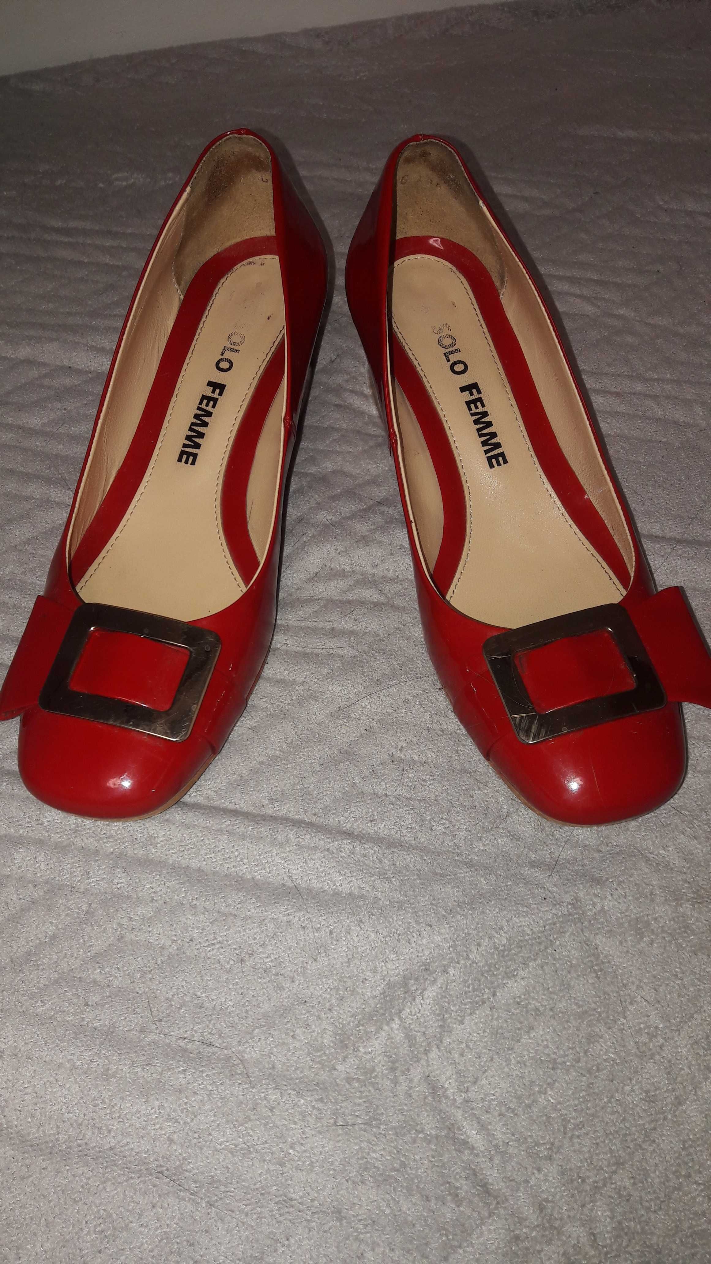 Туфлі жіночі червоні Solo Femme 37р лакові