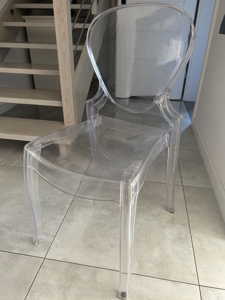 Krzeslo plastikowe transparentne 1 szt stan b dobry