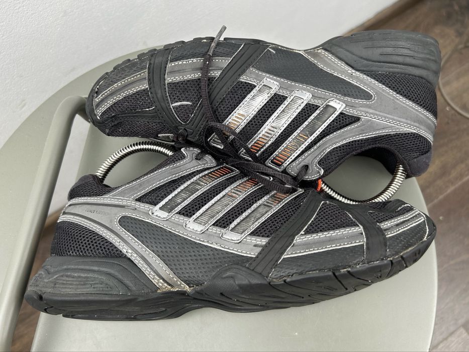 Оригінал! Кросівки Adidas Adiwear 42 розмір MM712