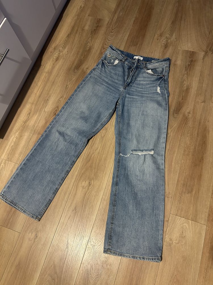 Jeansy z wysokim stanem H&M