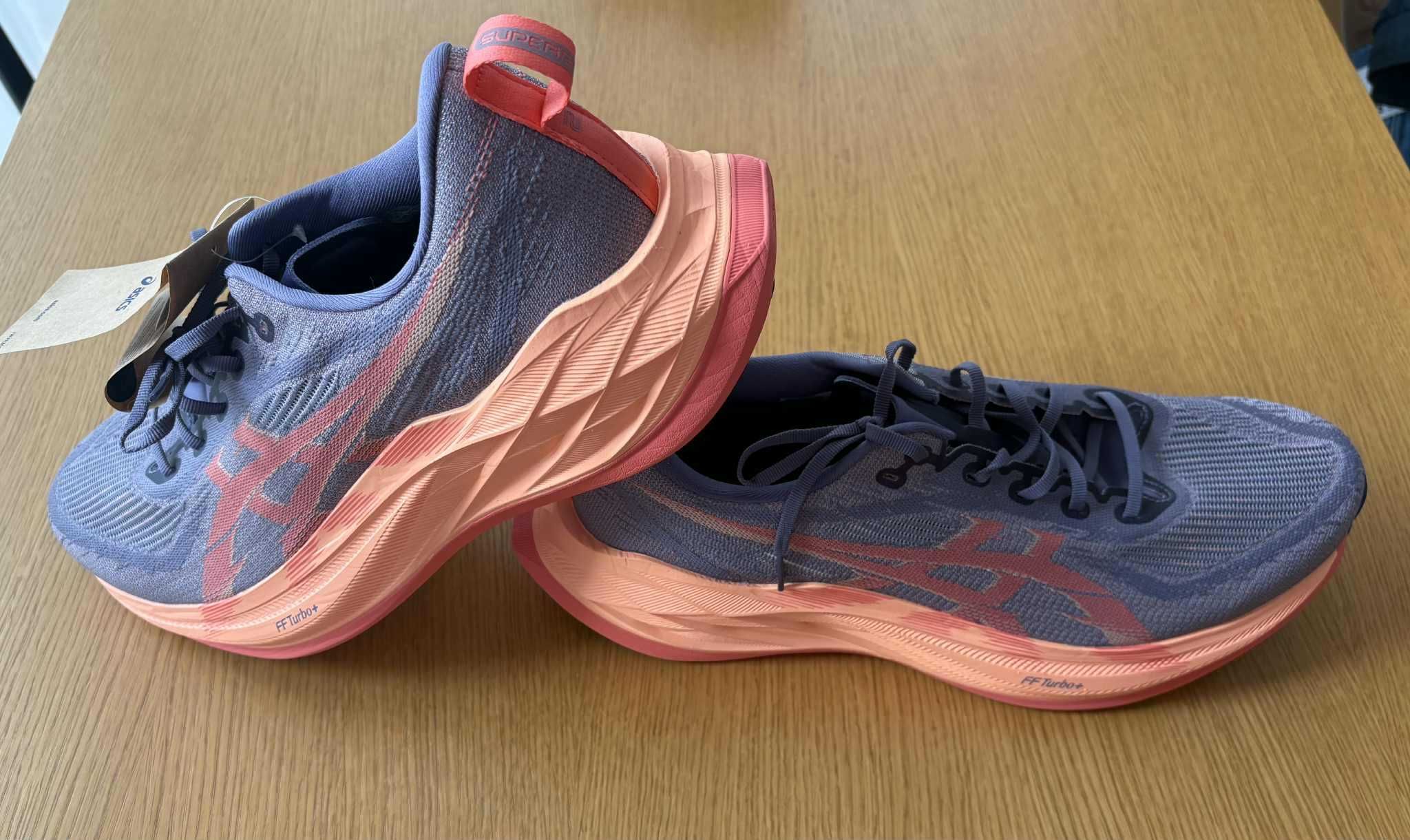 Buty do biegania Asics SUPERBLAST 2 rozmiar 48