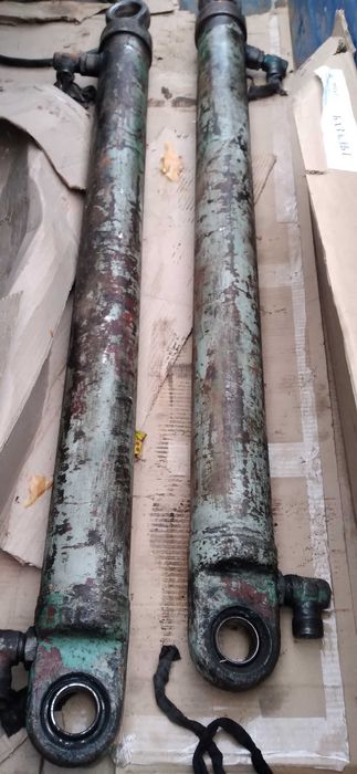 Гідроциліндри установки екскаватора ЕО 2621 ЮМЗ