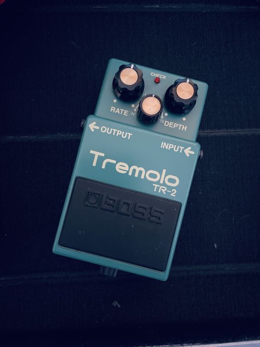 Cena 350 ale zejde do 330! Boss Tremolo TR-2 efekt