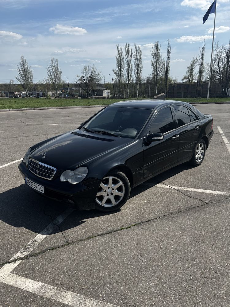 Mercedes benz w203 c220 Родной пробег обмен на sprinter пассажир