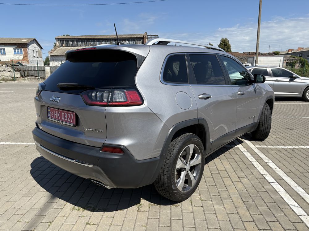 Jeep Cherokee Limited 3,2 2019 року