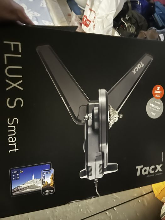 Велотренажер Tacx flux s