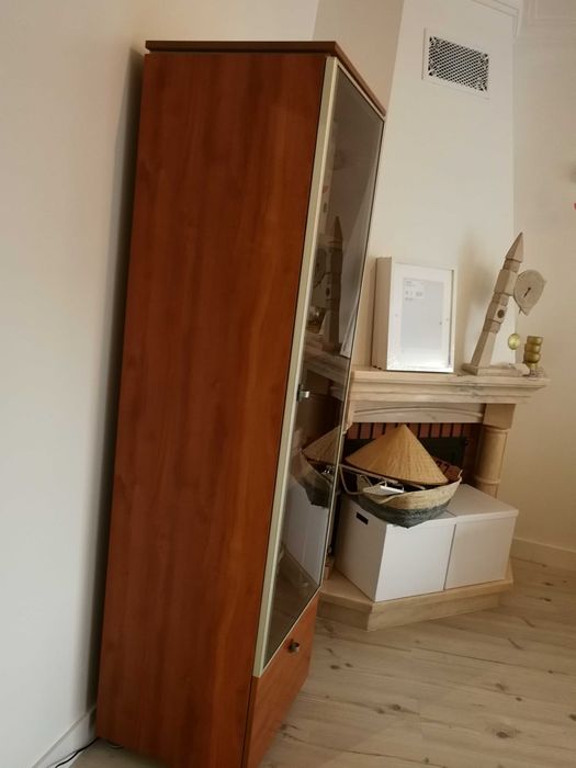 Cristaleira 1 porta marca Gautier