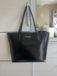 Torebka torba shopper czarna lakierowana a4