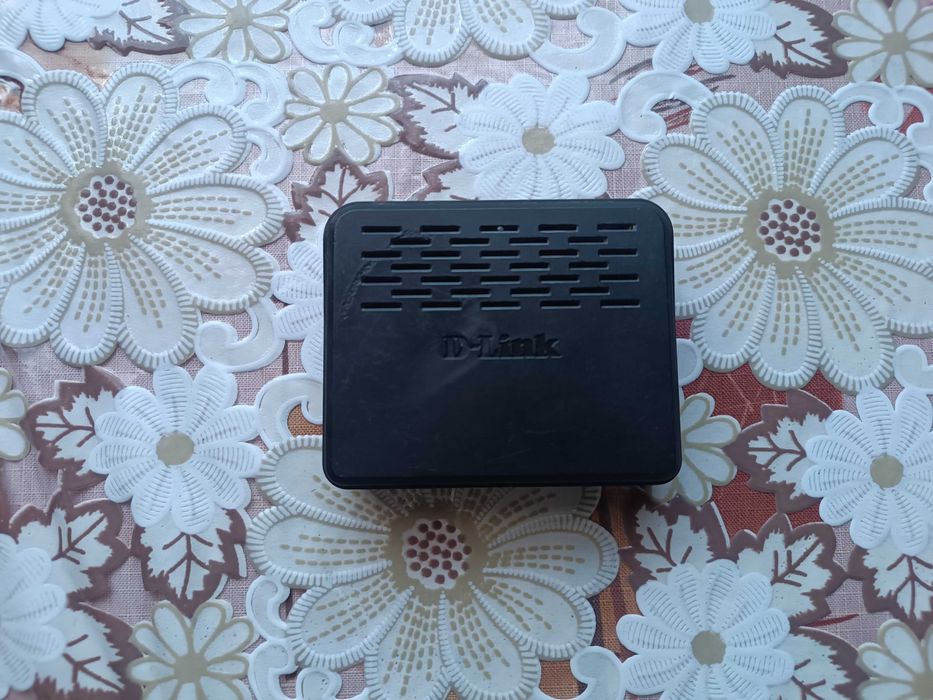 Коммутатор сетевой D-link DES-1005A свитч 5 портов з живленням БЖ