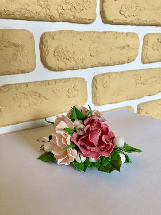 Заколка для волос. На любой праздник