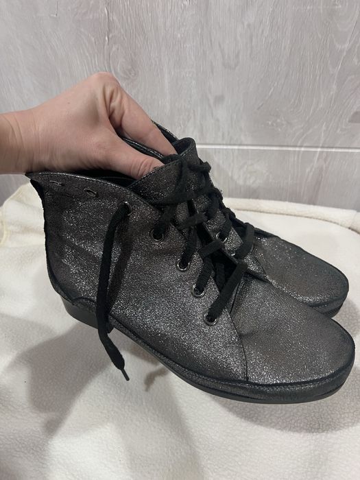 Осінні шкіряні чоботи 41-42р