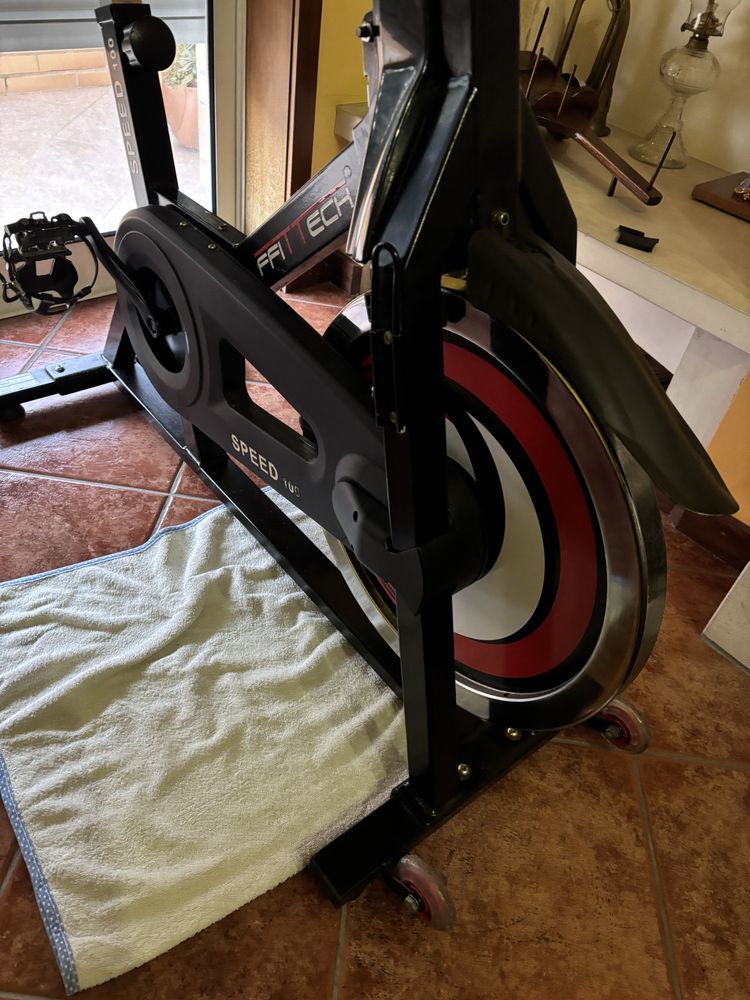 Bicicleta Spinning/Cycling/Estática Ffittech Speed 100