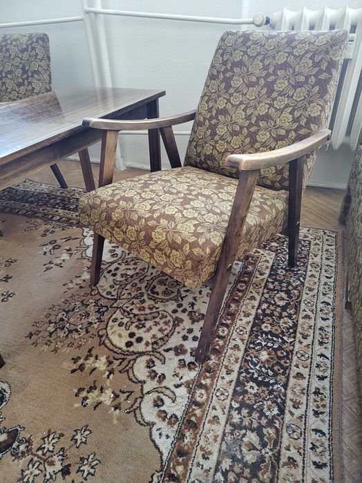 Fotele Lisek PRL ława i sofa