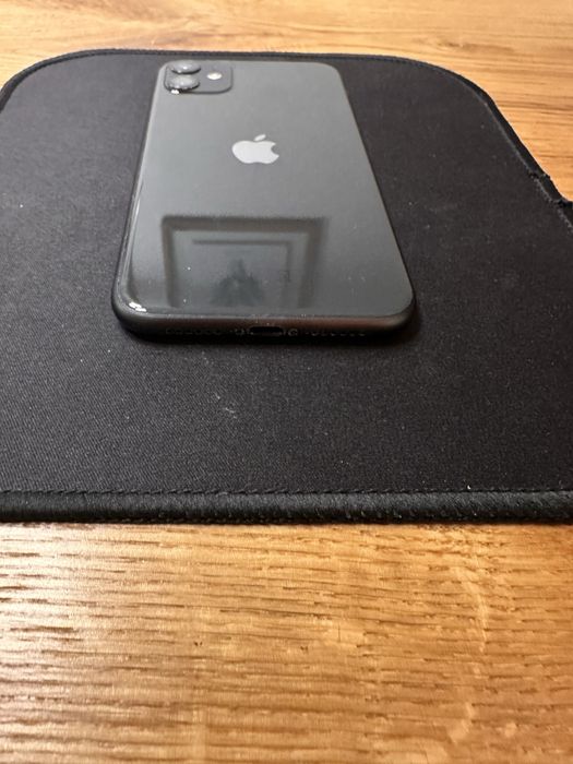 IPhone 11 128Gb. Bem estimado!