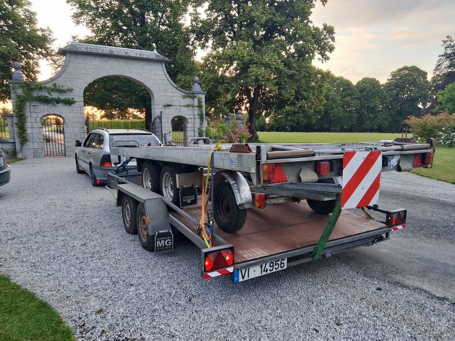 Vendo reboques porta carros