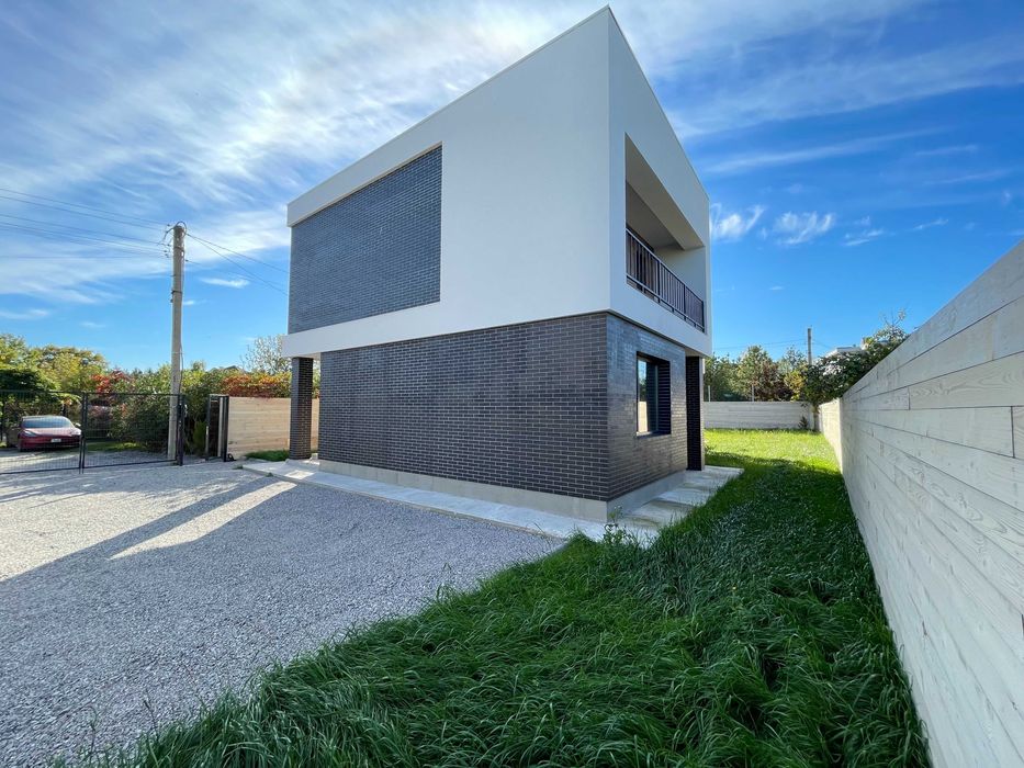 Без комиссии! АКТУАЛЬНО! Продам 2 дома коттеджа по 185 м2 Плюты, Козин