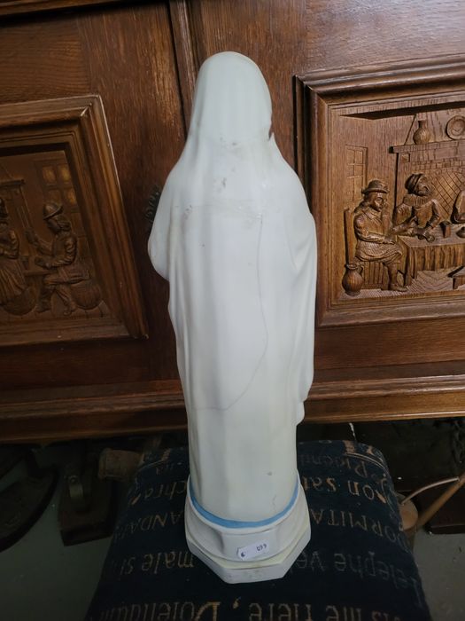 Biskwit Maryja Matka Boska Bolesna porcelanowa