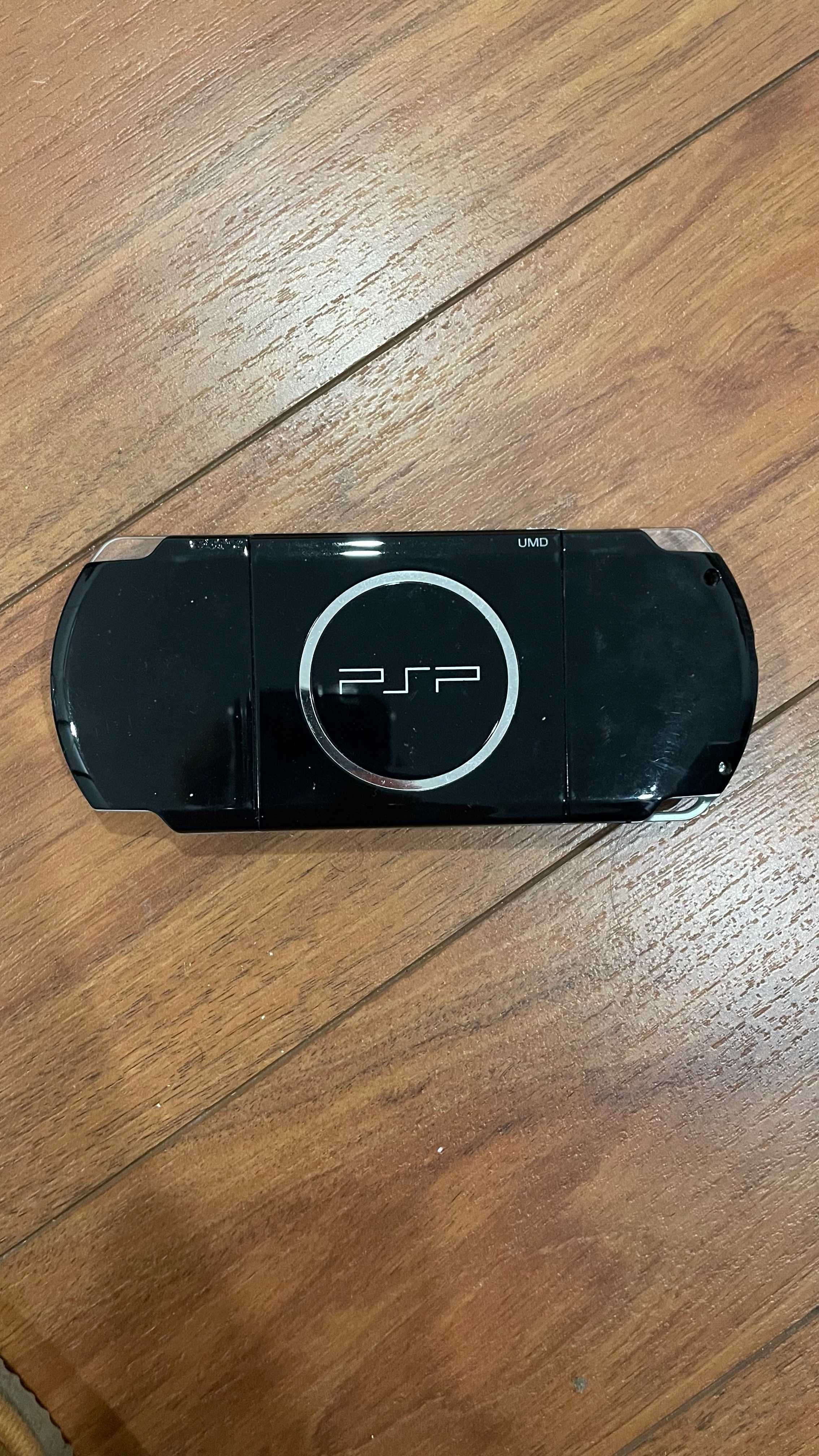 PSP Desbloqueada com acessórios