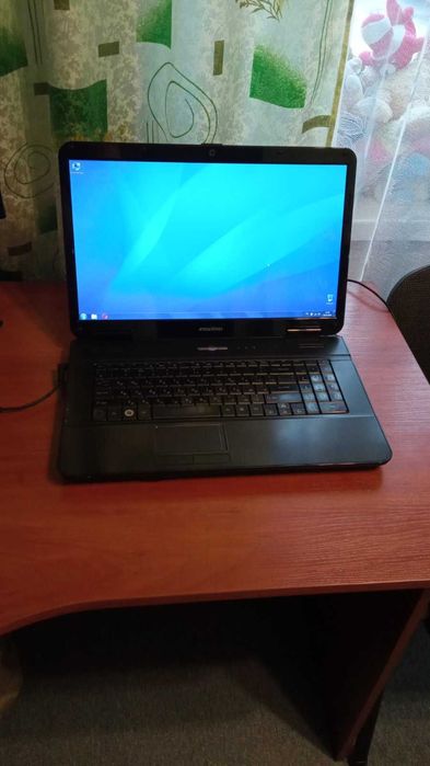 Отличный игровой ноутбук eMachines G630 (17.4 дюйма, корпус - идеал)