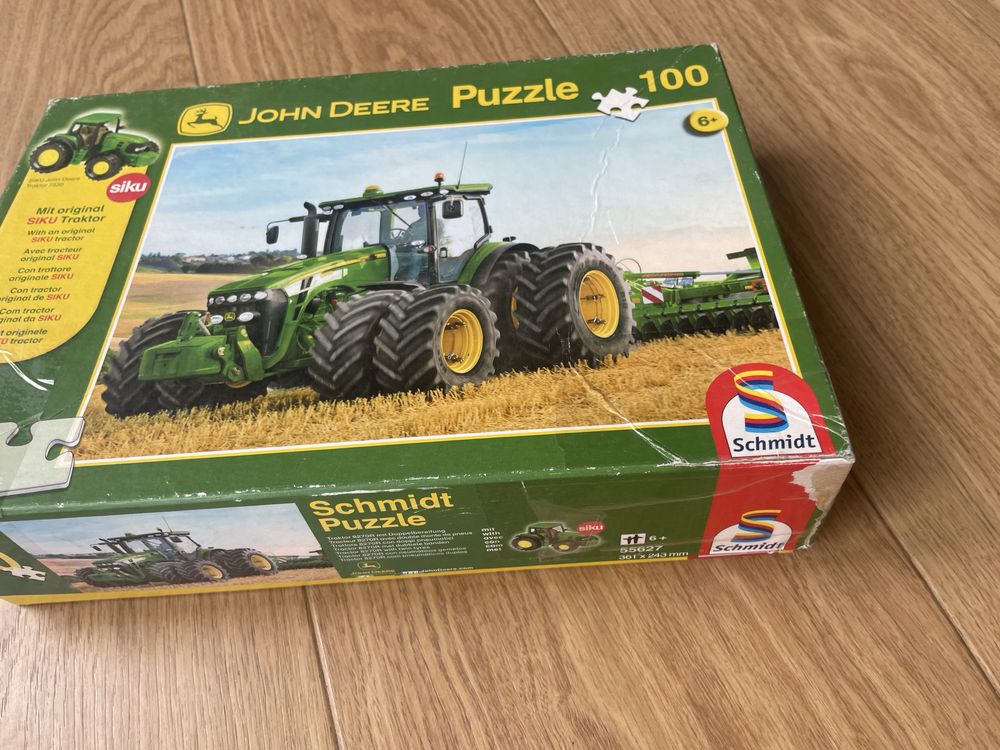 Puzzle na którym jest traktor