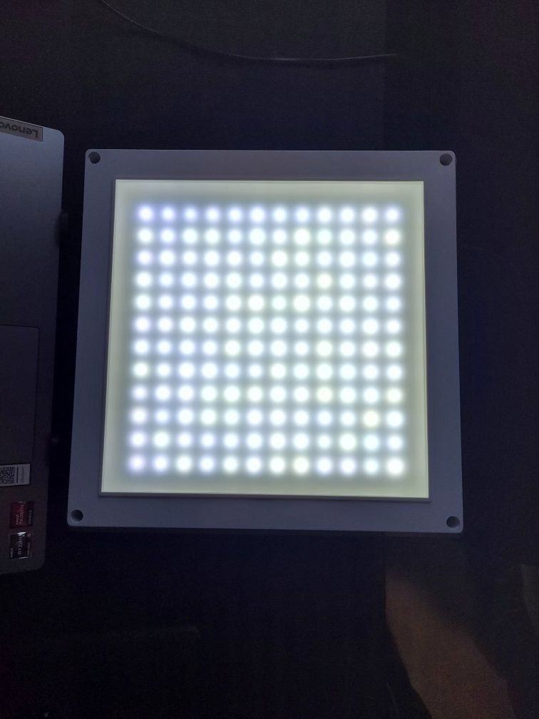 Lampa na wtyczke z włącznikiem Eko-Light LED EK877 20W 1200LM