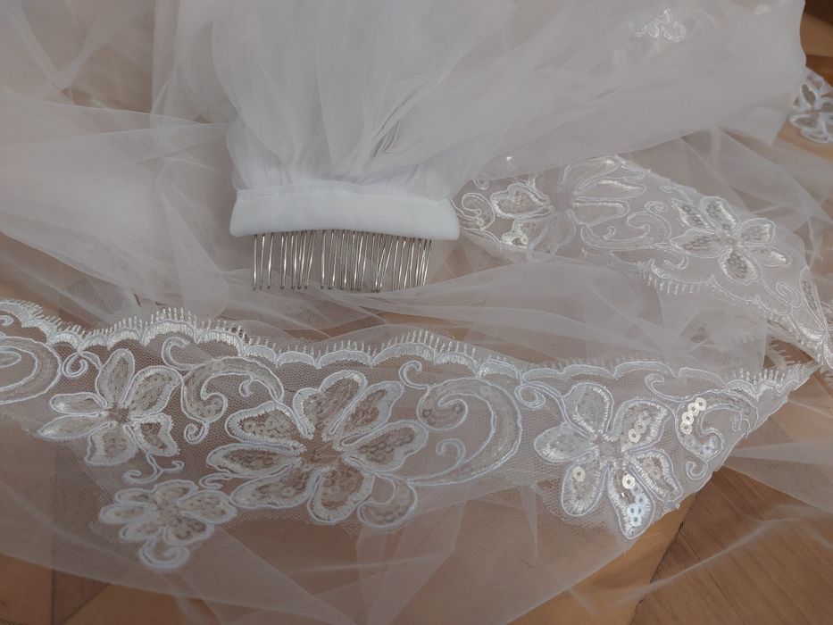 NOWY biały 250 cm welon