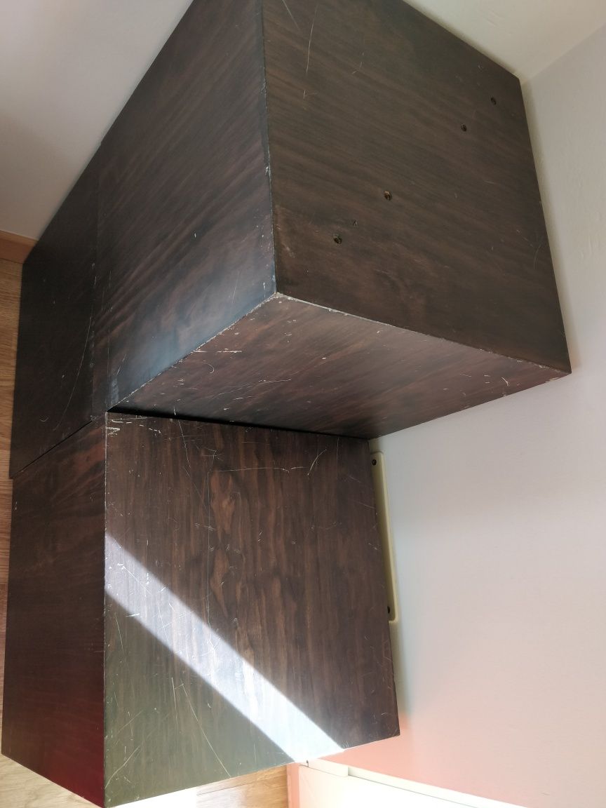 Cubo  em madeira
