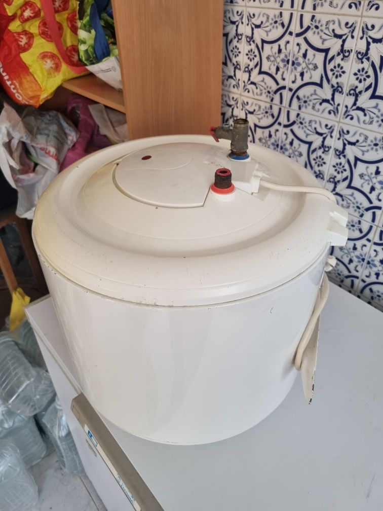 Termoacumulador 30l