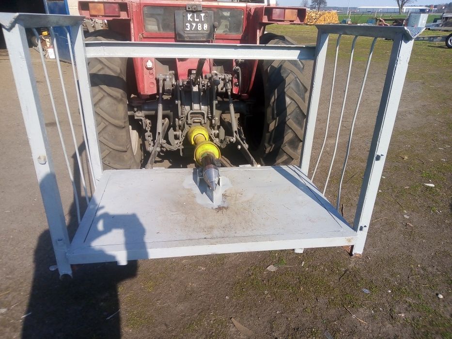 Świdrowa łuparka do drewna do ciągnika