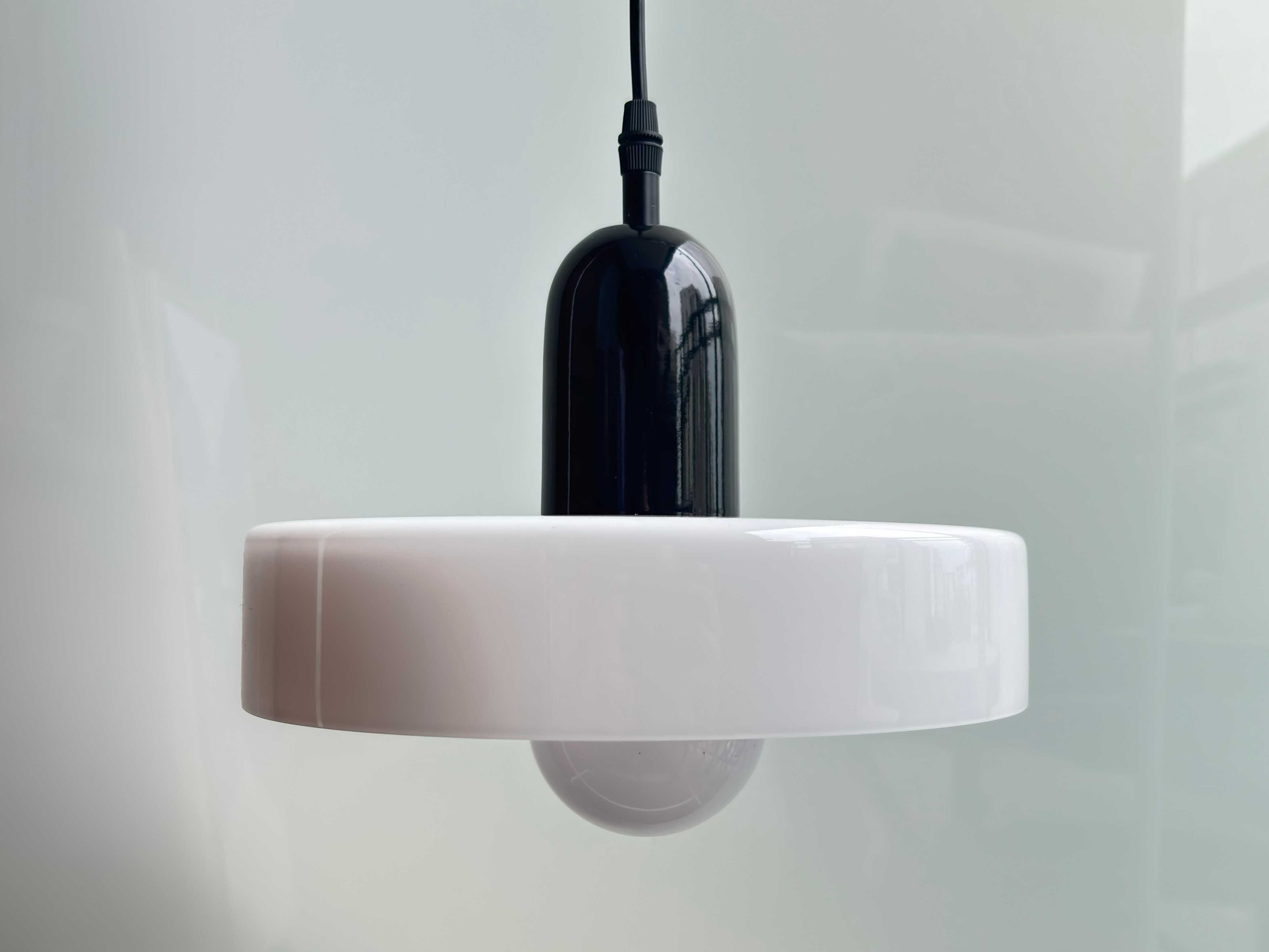 Lampa wisząca czarno-biała retro - salon, kuchnia, jadalnia
