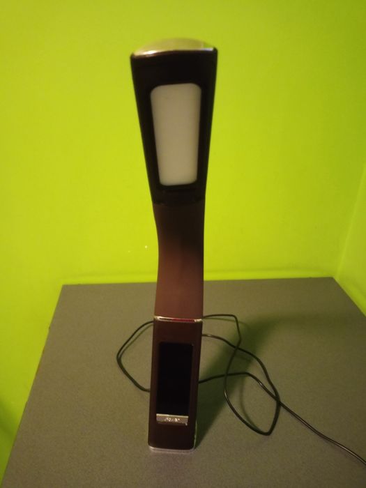 Oddam za darmo lampkę biurkową