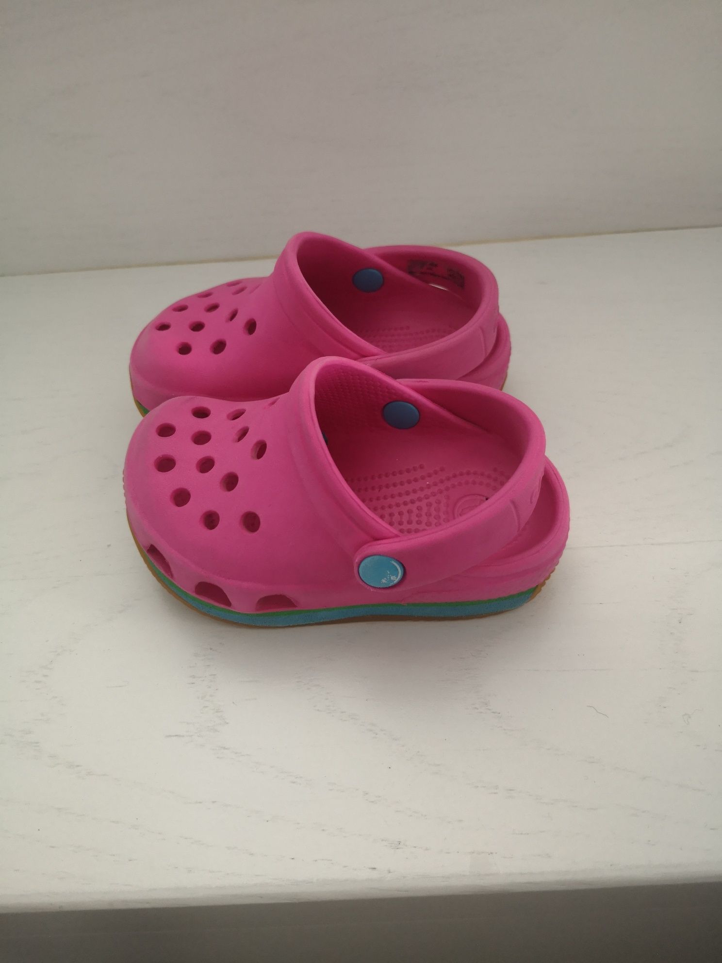 Crocs bebé menina