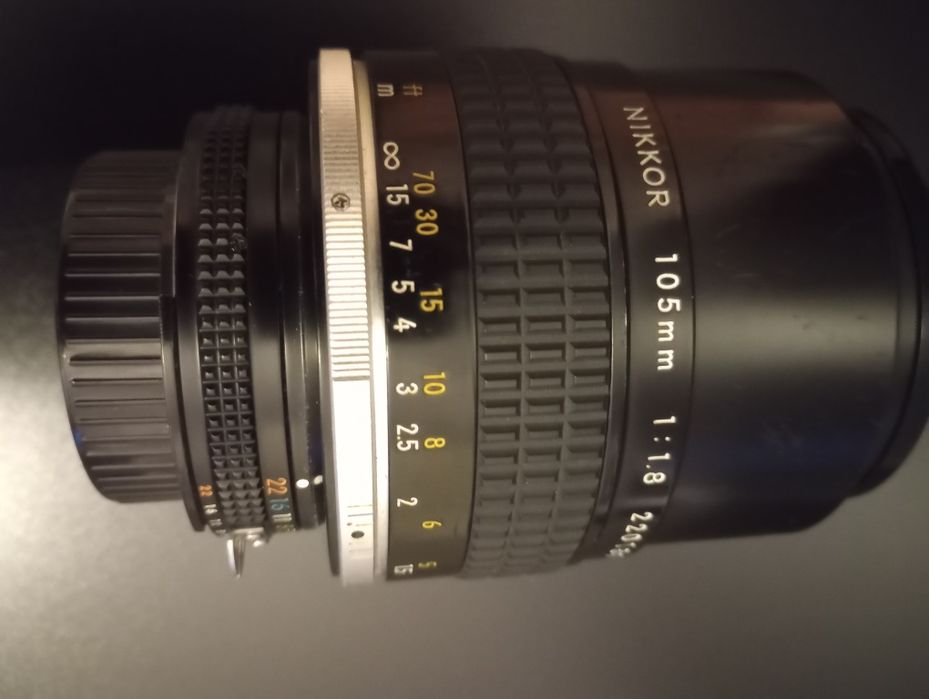 Obiektyw Nikon Nikkor 105mm f 1.8 AI-S