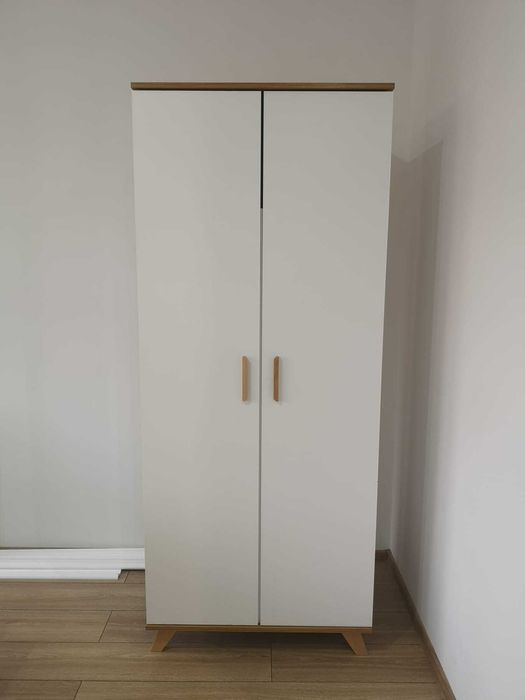 Szafa wolnostojąca - nigdy nie była używana