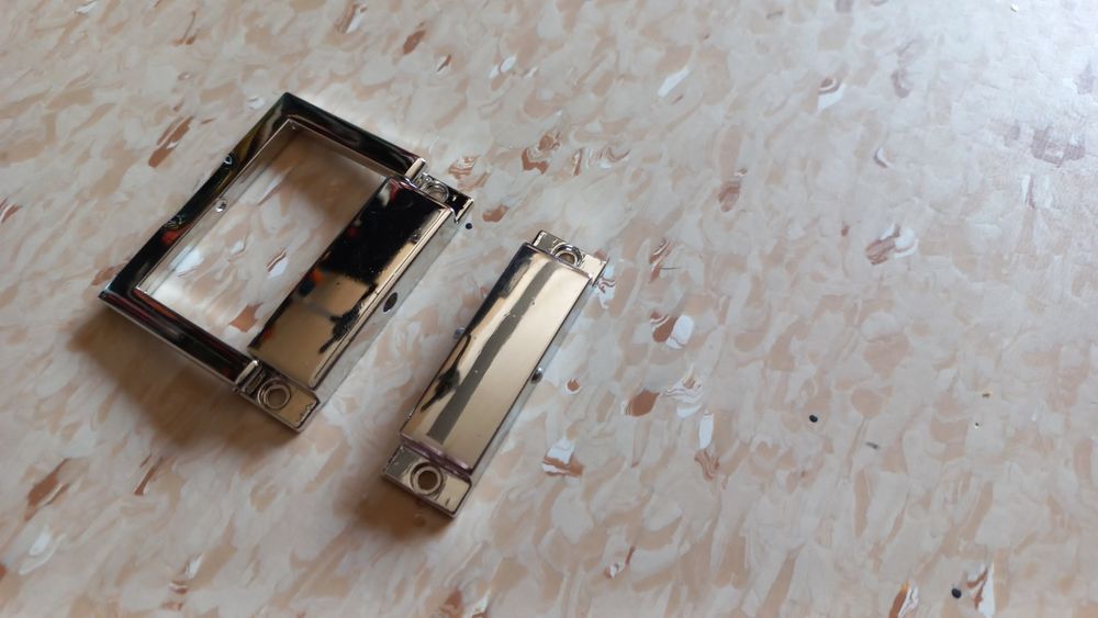 Zamki, zapięcia do skrzyni futerału