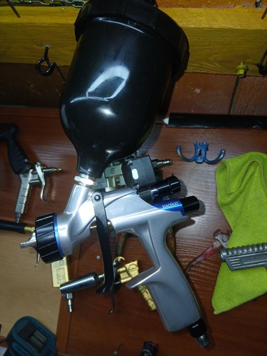 Profesjonalny cyfrowy  pistolet lakierniczy