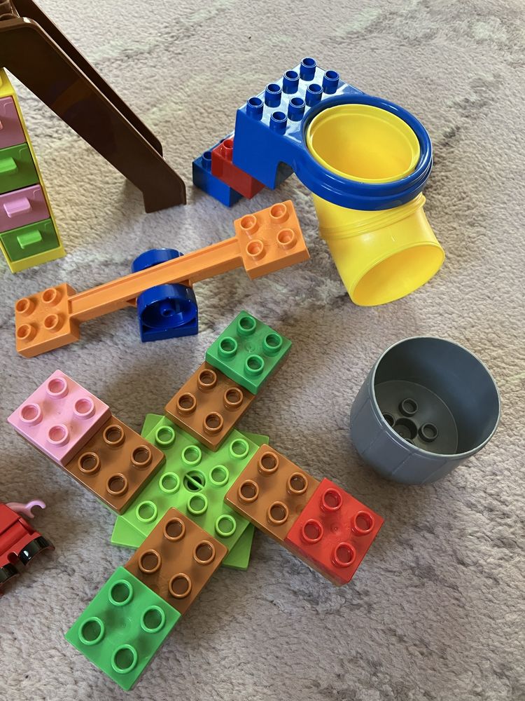 Klocki plac zabaw, zjeżdżalnua, huśtawka, jak duplo
